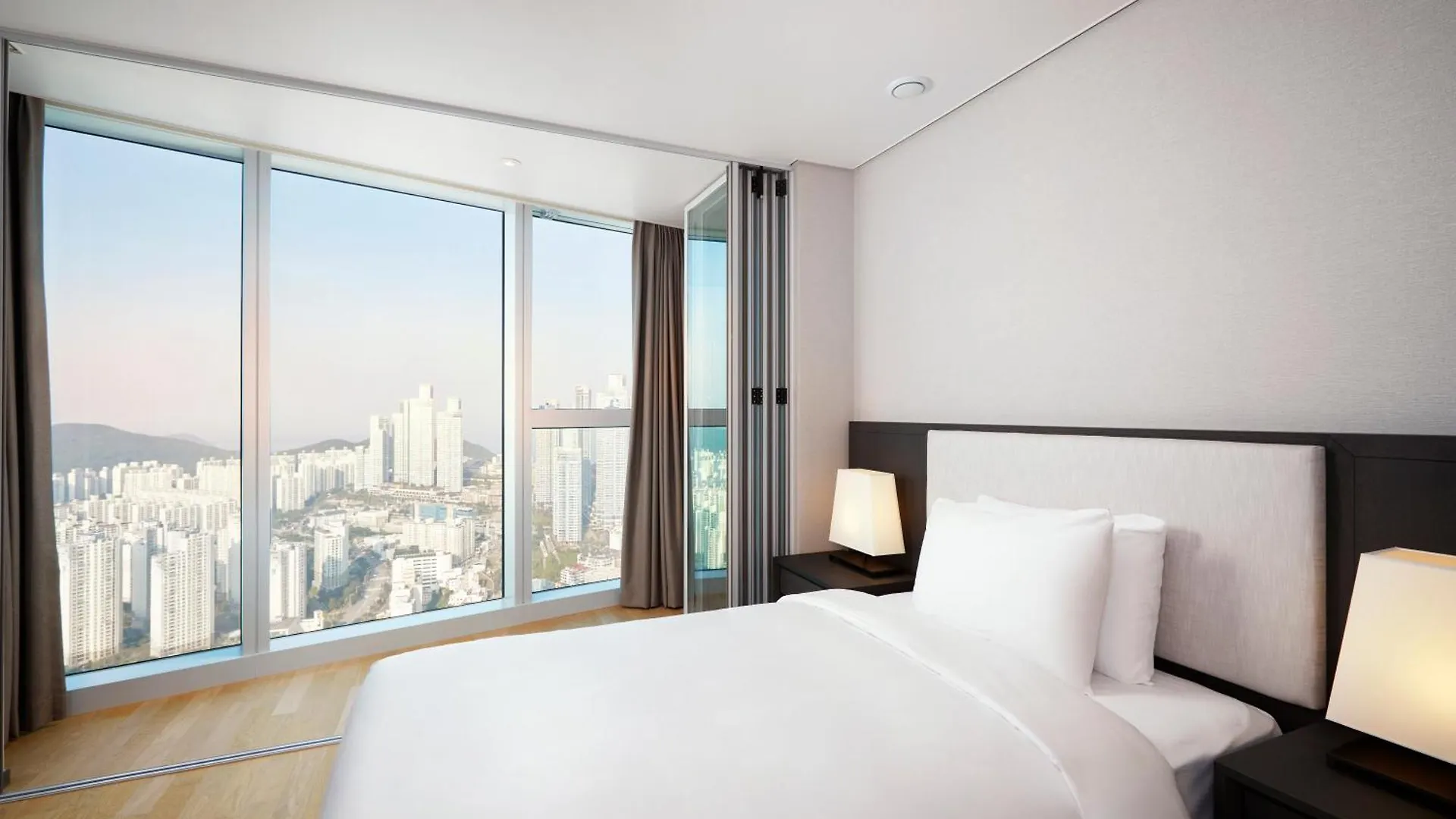 New Cz Lct Residence Busan