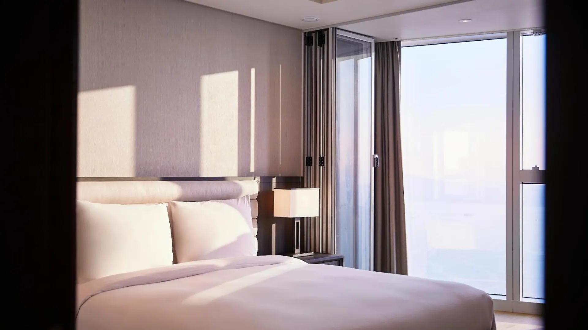 Hotel New Cz Lct Residence Busan South Korea