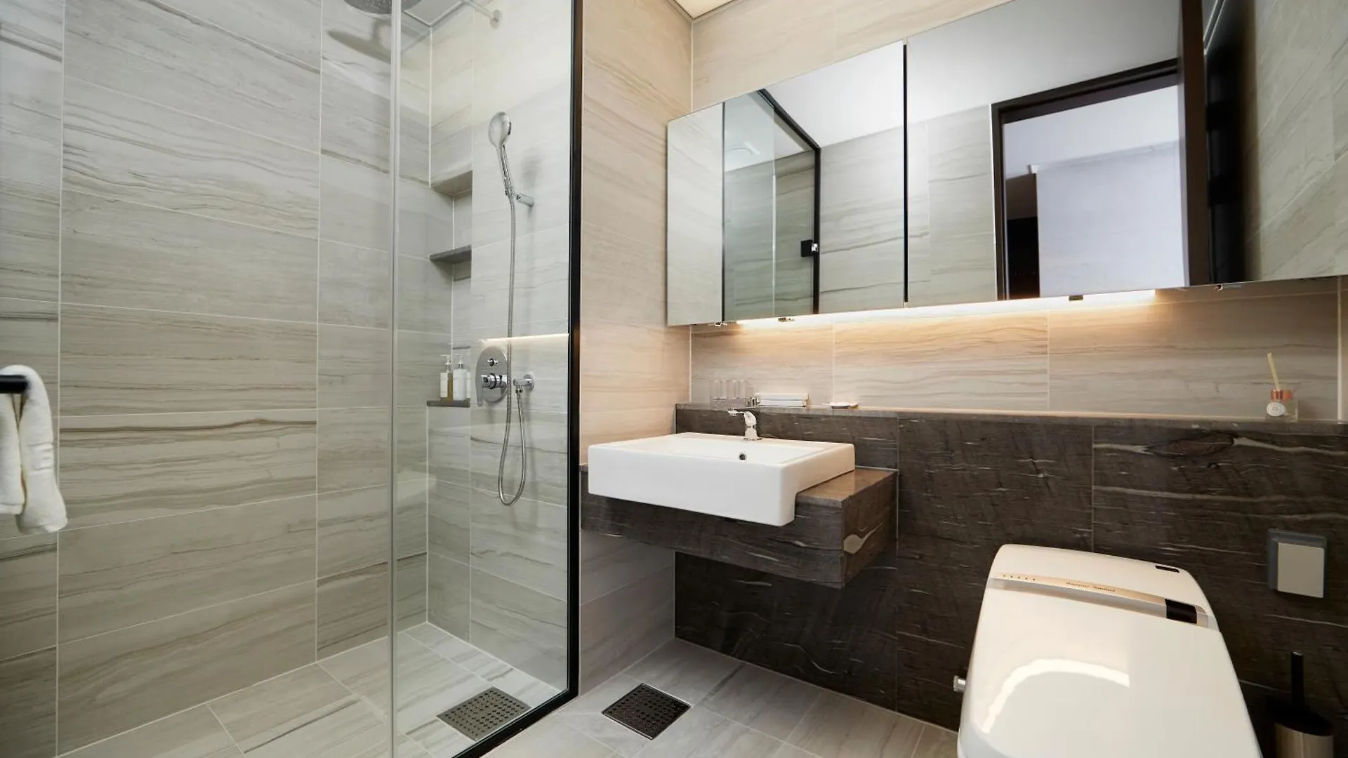 Hotel New Cz Lct Residence Busan South Korea