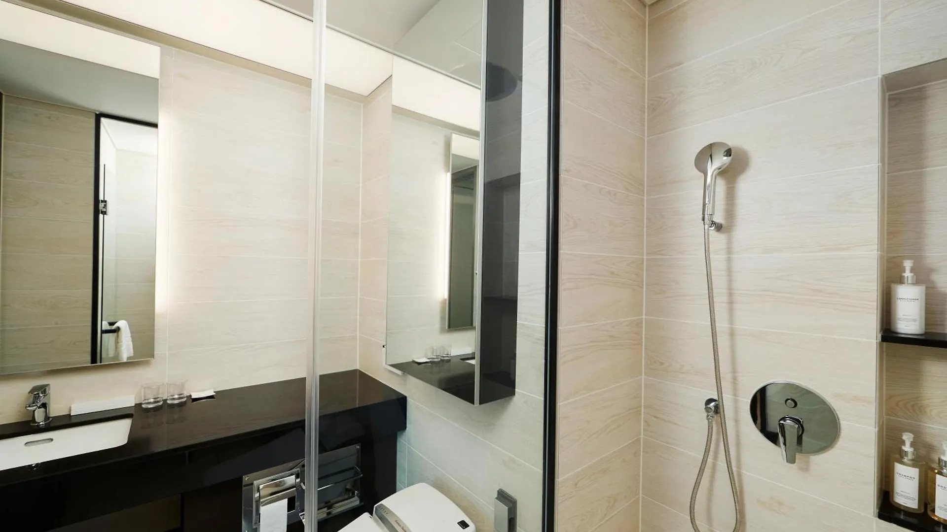 New Cz Lct Residence Busan Hotel