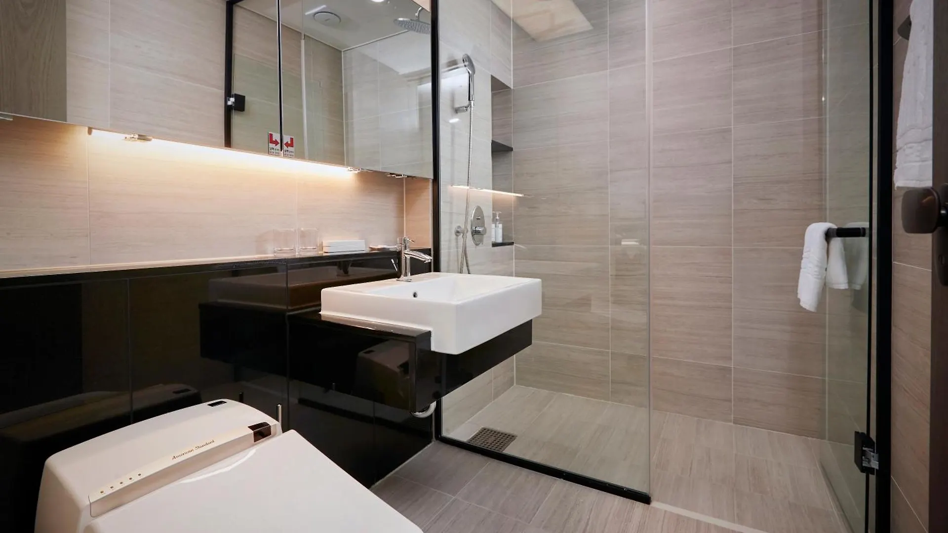 Hotel New Cz Lct Residence Busan South Korea