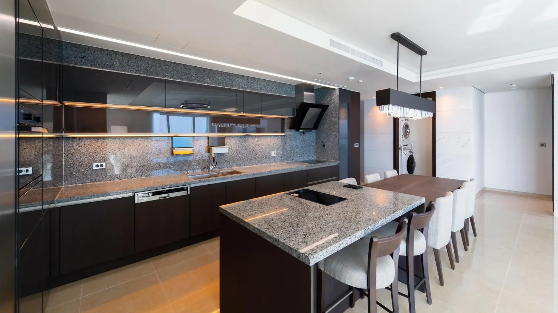 New Cz Lct Residence Busan 0*,
