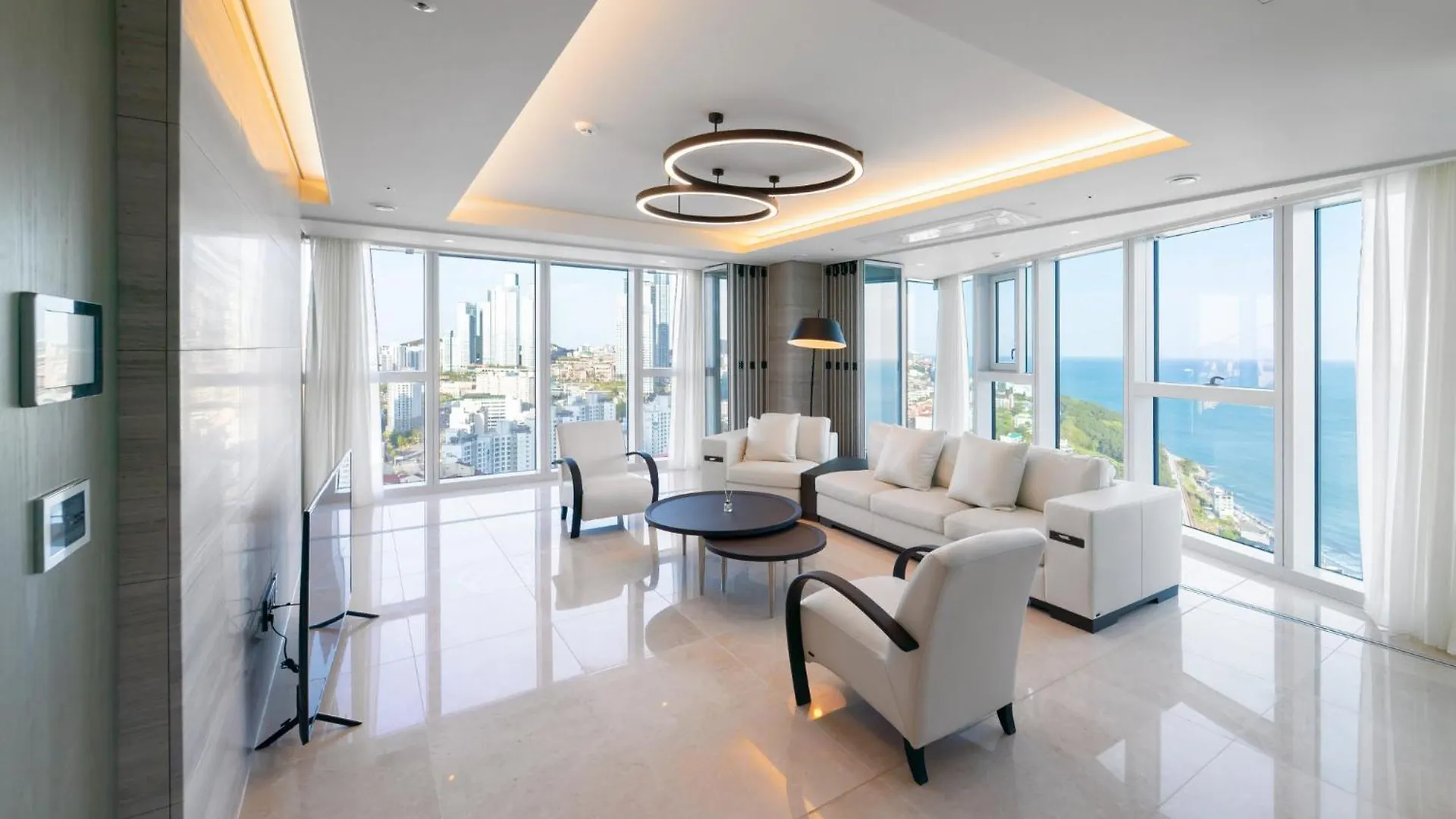 Hotel New Cz Lct Residence Busan South Korea