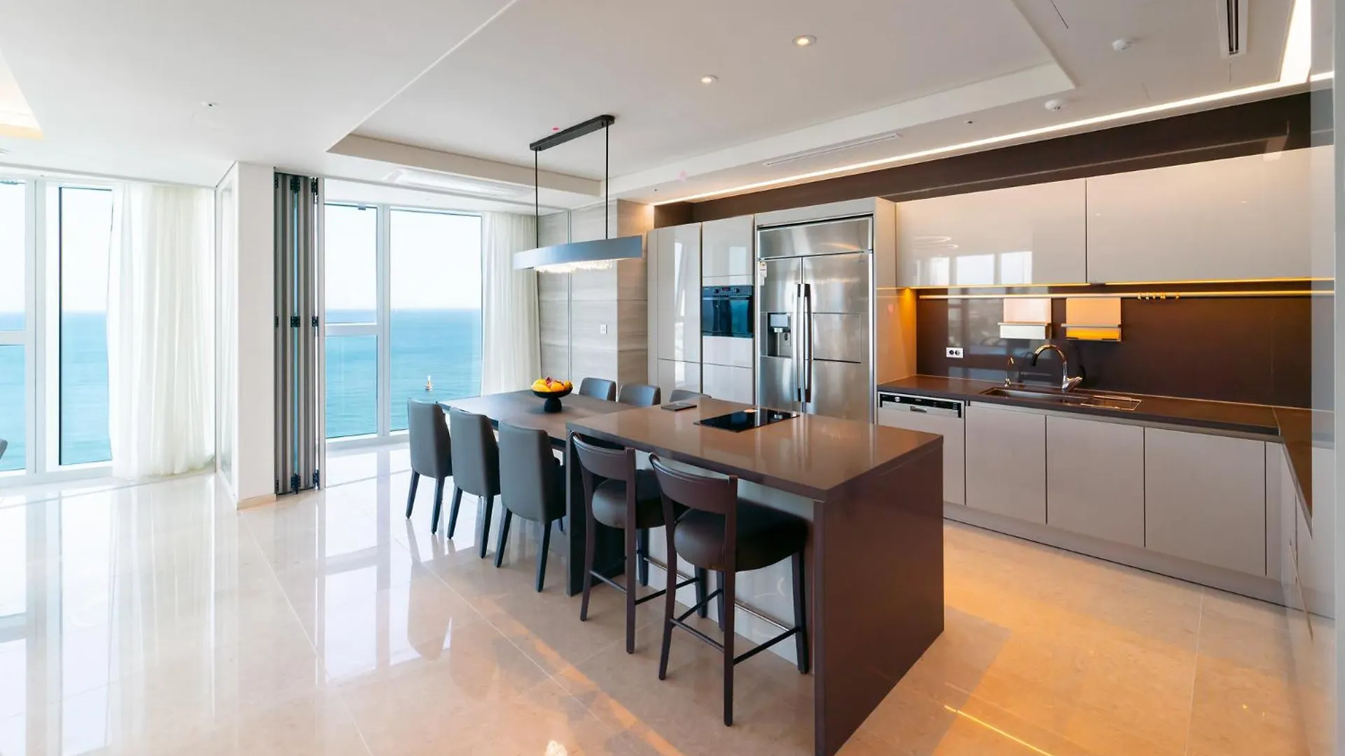 New Cz Lct Residence Busan 0*,