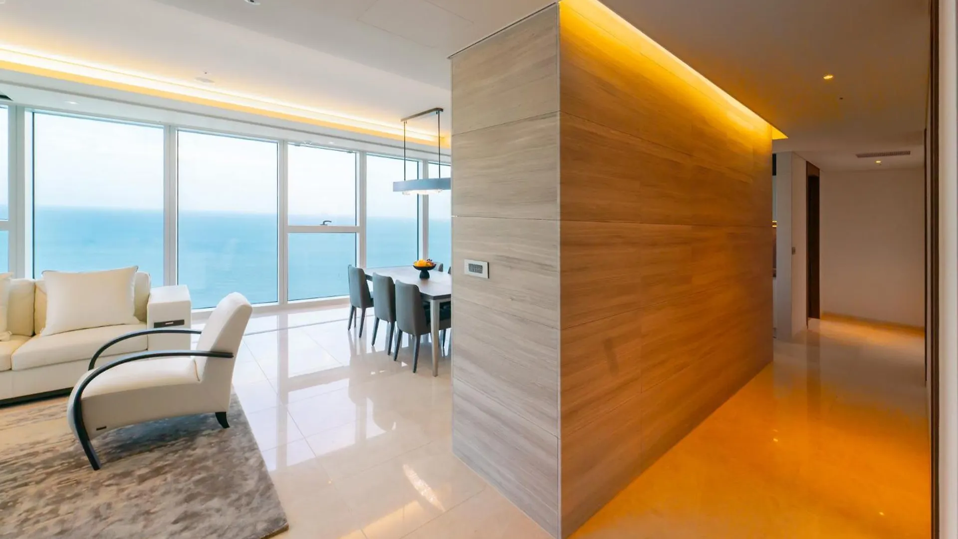 Hotel New Cz Lct Residence Busan South Korea