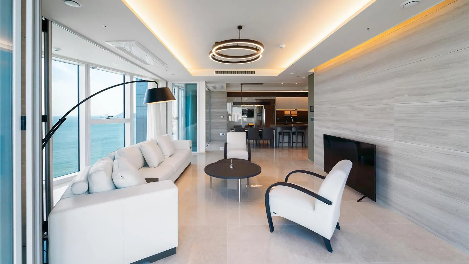 New Cz Lct Residence Busan South Korea