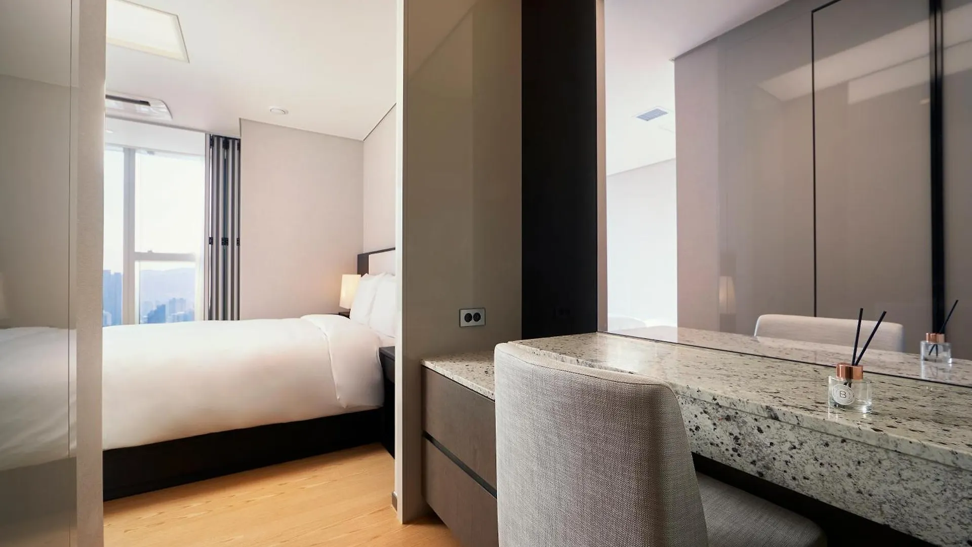 New Cz Lct Residence Busan